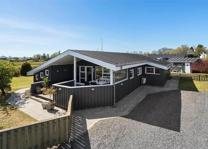 40305-juelsminde-kirkholm-strandby-1-b *